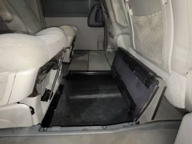 2010 Chrysler Town & Country - - Image 39