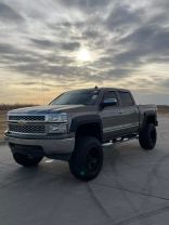 2014 CHEVROLET SILVERADO 1500 CREW CAB PICKUP V8 ECOTEC3 FLEX FUEL 5.3L LT PICKUP 4D 5 3/4 FT