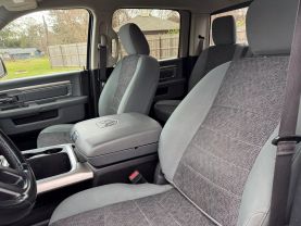 2019 RAM 1500 CLASSIC CREW CAB PICKUP V8, HEMI, 5.7 LITER LONE STAR PICKUP 4D 5 1/2 FT