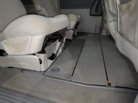 2010 Chrysler Town & Country - - Image 38