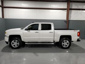 2016 Chevrolet Silverado 1500 Crew Cab - - Image 7
