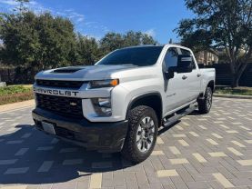 2021 CHEVROLET SILVERADO 2500 HD CREW CAB PICKUP V8, 6.6 LITER CUSTOM PICKUP 4D 6 1/2 FT