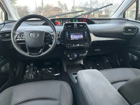 2019 TOYOTA PRIUS