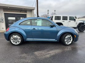 Used 2016 VOLKSWAGEN BEETLE HATCHBACK 4-CYL, TURBO, 1.8 LITER 1.8T SEL HATCHBACK 2D - LA Auto Star located in Virginia Beach, VA