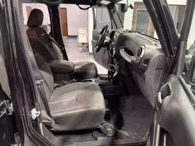 2017 JEEP WRANGLER UNLIMITED SUV V6, 3.6 LITER RUBICON SPORT UTILITY 4D