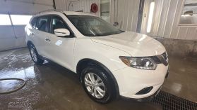 2016 Nissan Rogue - Image 2