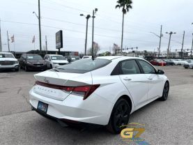 2023 Hyundai Elantra - Image 8