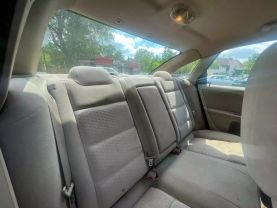 2005 Ford Five Hundred - Image 13