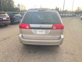 2008 TOYOTA SIENNA