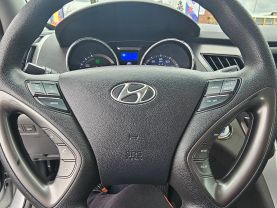 2012 HYUNDAI SONATA SEDAN 4-CYL, HYBRID, 2.4 LITER HYBRID SEDAN 4D