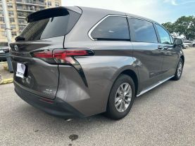 2022 TOYOTA SIENNA