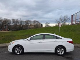 2013 HYUNDAI SONATA SEDAN 4-CYL, 2.4 LITER GLS SEDAN 4D