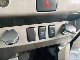 2010 NISSAN TITAN CREW CAB