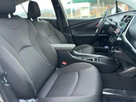 2019 TOYOTA PRIUS