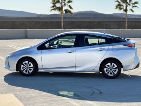 2016 TOYOTA PRIUS HATCHBACK 4-CYL, HYBRID, 1.8 LITER TWO HATCHBACK 4D