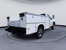 2009 CHEVROLET SILVERADO 3500 HD REGULAR CAB & CHASSIS CAB CHASSIS V8, 6.0 LITER 137" W.B. 2D