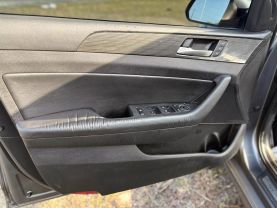 2019 HYUNDAI SONATA SEDAN 4-CYL, SULEV, 2.4 LITER LIMITED SEDAN 4D