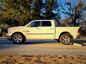 2016 RAM 1500 CREW CAB PICKUP V8, HEMI, 5.7 LITER SLT PICKUP 4D 5 1/2 FT
