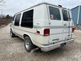 1989 CHEVROLET G20 VANS CARGO 5.7 WHEELCHAIR LIFT at T&T Repairables - used car dealership in Spencer, Indiana.