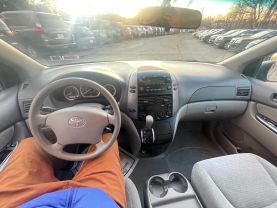 2008 TOYOTA SIENNA