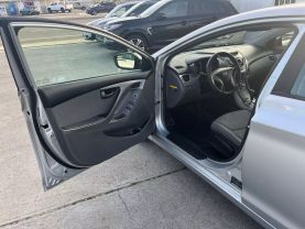 2013 HYUNDAI ELANTRA SEDAN 4-CYL, PZEV, 1.8 LITER LIMITED SEDAN 4D