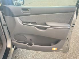 2008 TOYOTA SIENNA