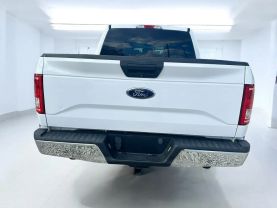 2017 FORD F150 SUPERCREW CAB PICKUP V8, FLEX FUEL, 5.0 LITER XL PICKUP 4D 5 1/2 FT