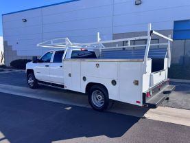 2017 Chevrolet Silverado 3500 Hd Crew Cab & Chassis - Image 3