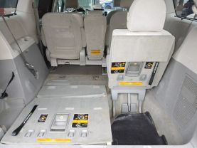 2012 TOYOTA SIENNA