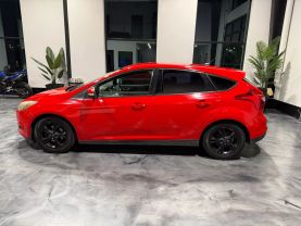 2013 FORD FOCUS HATCHBACK 4-CYL, PZEV, 2.0 LITER SE HATCHBACK 4D