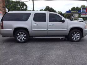 2007 GMC YUKON XL 1500 SUV V8, 6.2 LITER DENALI SPORT UTILITY 4D