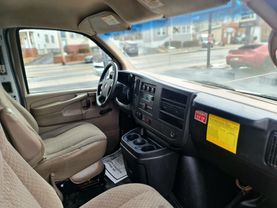 2009 Gmc Savana Commercial Cutaway - Image 12