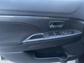 2017 Mitsubishi Outlander Sport Es Sport Utility 4d - Image 16