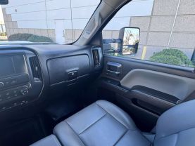 2017 Chevrolet Silverado 3500 Hd Crew Cab & Chassis - Image 39