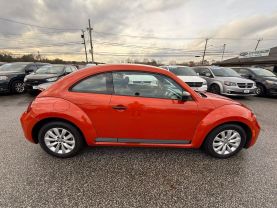 2017 VOLKSWAGEN BEETLE HATCHBACK 4-CYL, TURBO, 1.8 LITER 1.8T S HATCHBACK 2D