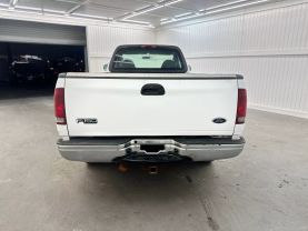 2004 FORD F150 (HERITAGE) REGULAR CAB