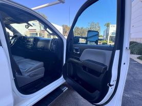 2017 Chevrolet Silverado 3500 Hd Crew Cab & Chassis - Image 33