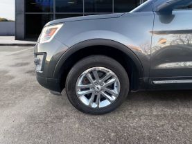2017 Ford Explorer Xlt Sport Utility 4d - Image 13