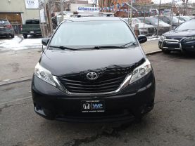 2012 TOYOTA SIENNA
