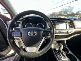 Used 2018 TOYOTA HIGHLANDER SUV V6, 3.5 LITER SE SPORT UTILITY 4D - LA Auto Star located in Virginia Beach, VA