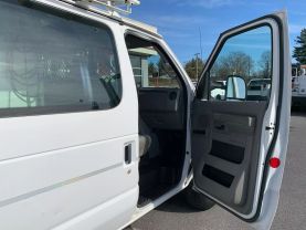 2010 FORD E350 SUPER DUTY 34FT BUCKET VAN VERSALIFT VANTEL 29-N BUCKET TRUCKS V8, 5.4 LITER VAN 3D - Eddies Auto Sales