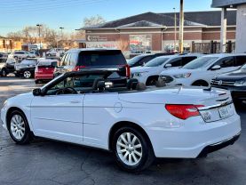 2011 CHRYSLER 200