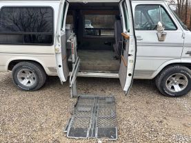 1989 CHEVROLET G20 VANS CARGO 5.7 WHEELCHAIR LIFT at T&T Repairables - used car dealership in Spencer, Indiana.