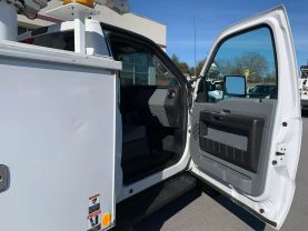 2016 FORD F550 SUPER DUTY 45FT BUCKET TRUCK  ALTEC AT40M BUCKET TRUCKS V8, TURBO DIESEL, 6.7 LITER XL 165" W.B. 2D - Eddies Auto Sales