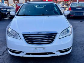 2011 CHRYSLER 200