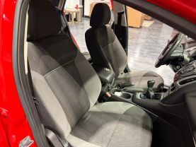 2013 FORD FOCUS HATCHBACK 4-CYL, PZEV, 2.0 LITER SE HATCHBACK 4D