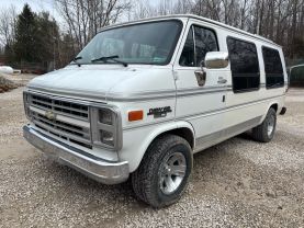 1989 CHEVROLET G20 VANS CARGO 5.7 WHEELCHAIR LIFT at T&T Repairables - used car dealership in Spencer, Indiana.
