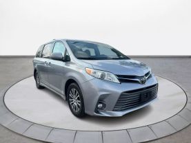 2018 TOYOTA SIENNA