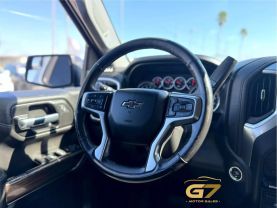 2019 Chevrolet Silverado 1500 Crew Cab - Image 17