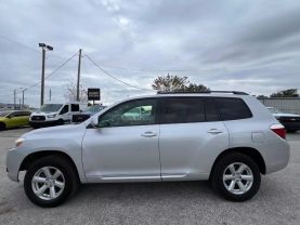 2010 TOYOTA HIGHLANDER SUV 4-CYL, 2.7 LITER SPORT UTILITY 4D